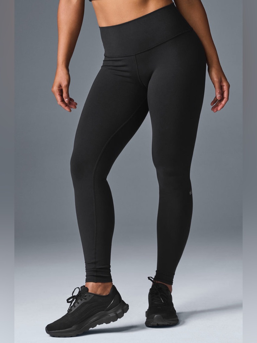 Alo Yoga High-Waist Airbrush Legging | Black | Size M
